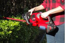 Toro 60V MAX battery hedge trimmer
