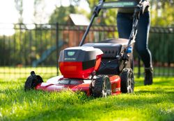 Toro battery mower