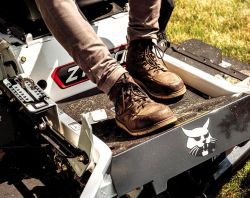 Bob-cat ZT2000 zero turn mower with box steel chassis and foot assist deck lift