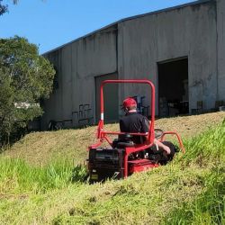 Razorback CMX2406 AWD